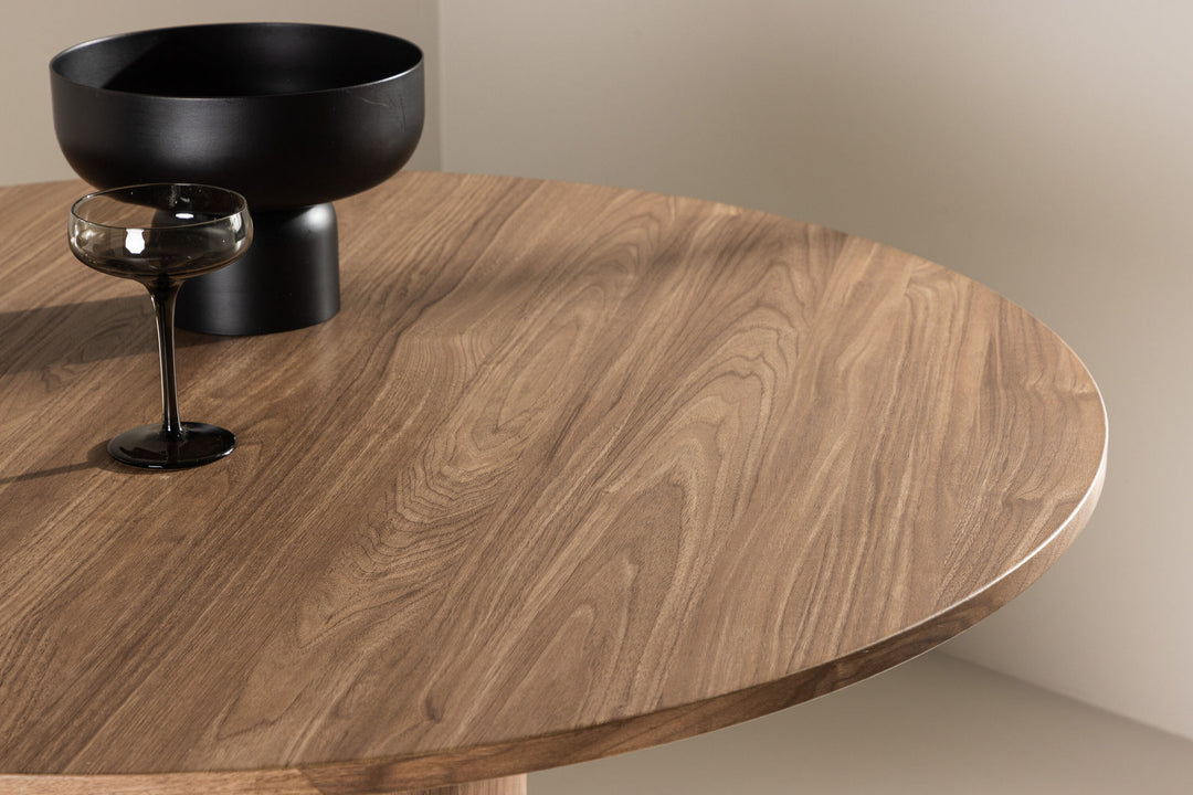 Venture Home Olivia Dining Table ⌀110 - Brown /