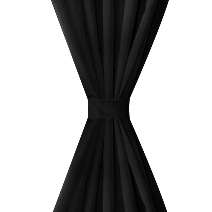 Gardiner i mikro-satin med løkker 2 stk. 140 x 225 cm sort