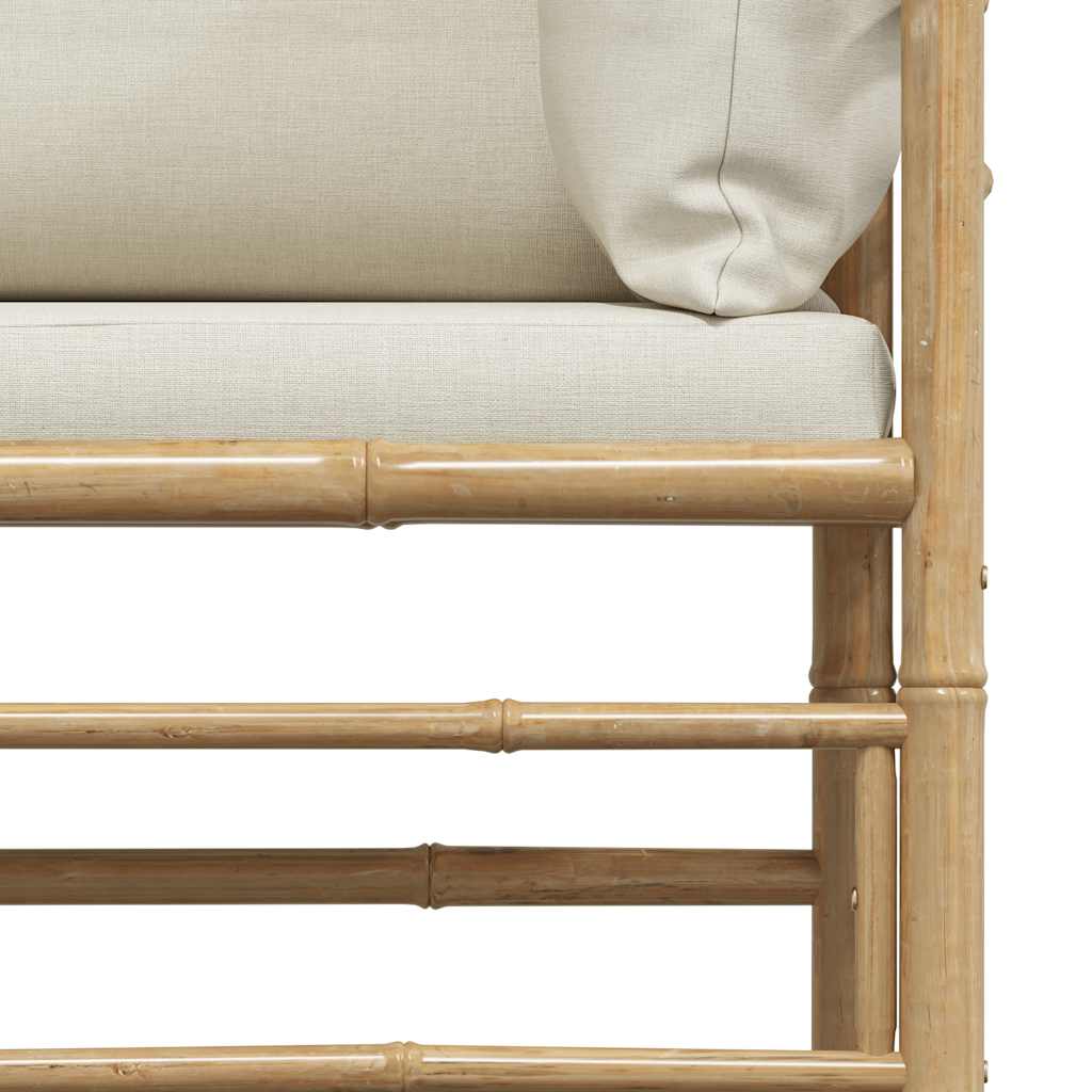 hjørnedel til havesofa med cremehvide hynder bambus