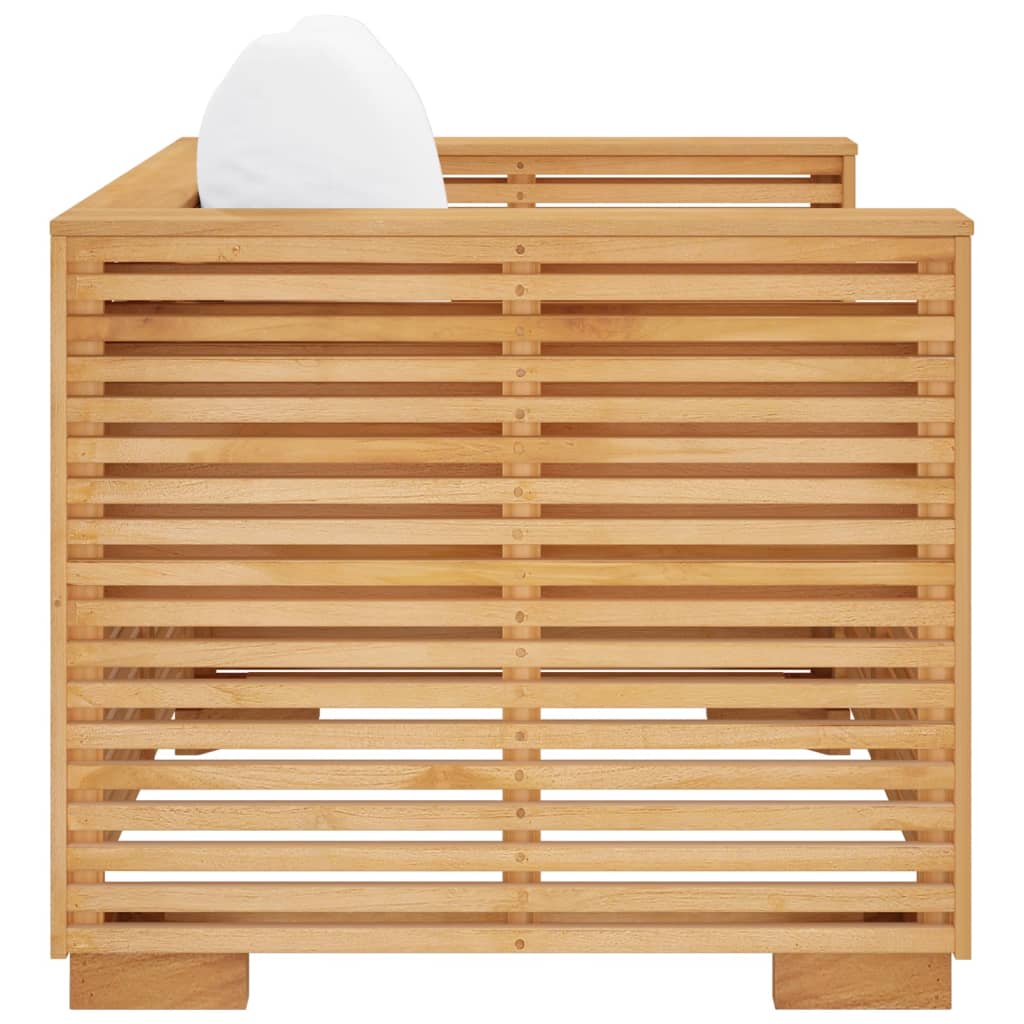 sofastol til haven med cremefarvede hynder massivt teak