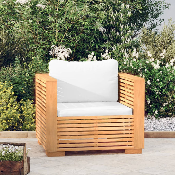 sofastol til haven med cremefarvede hynder massivt teak