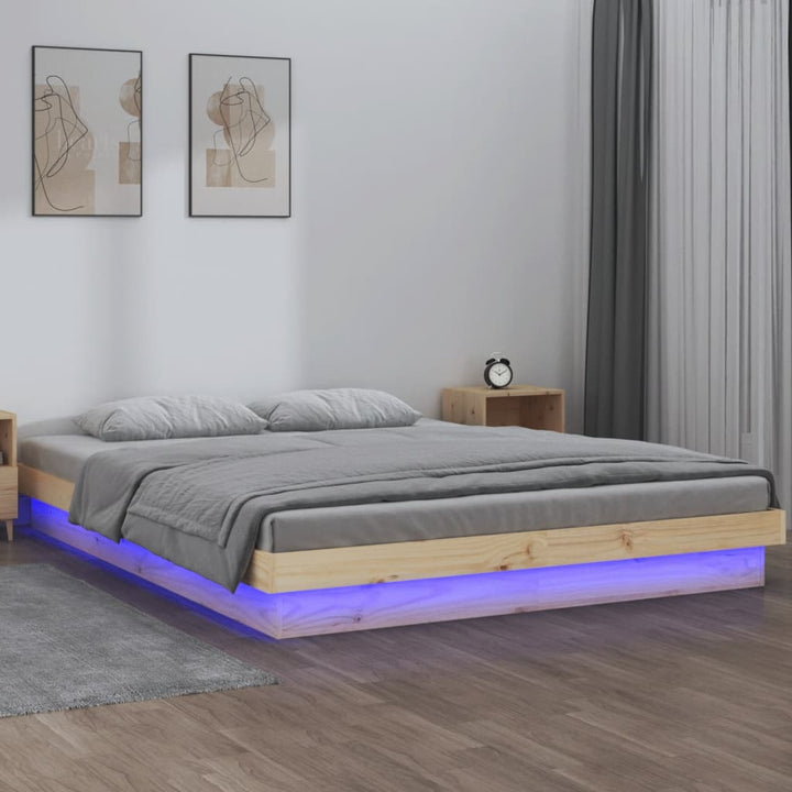 sengeramme med LED-lys 140x190 cm massivt træ