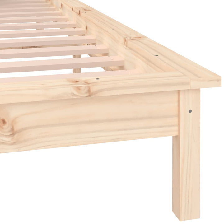 sengeramme med LED-lys 140x190 cm massivt træ