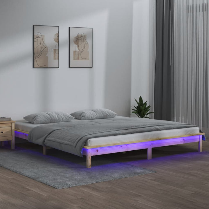 sengeramme med LED-lys 140x190 cm massivt træ