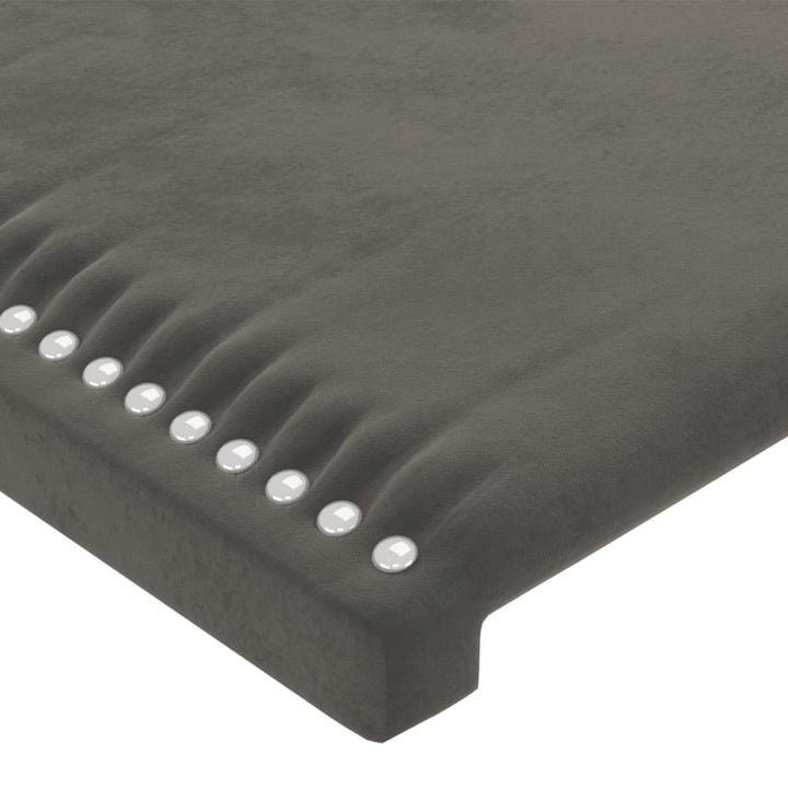 sengegavl med kanter 163x23x118/128 cm fløjl mørkegrå