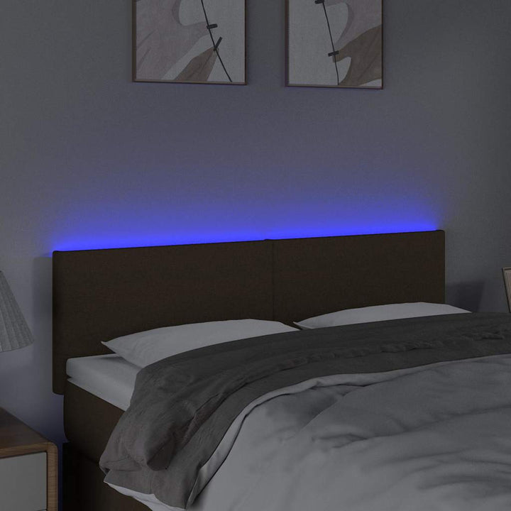 sengegavl med LED-lys 144x5x78/88 cm stof mørkebrun