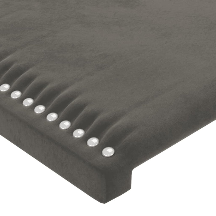 sengegavl med LED-lys 160x5x118/128 cm fløjl mørkegrå