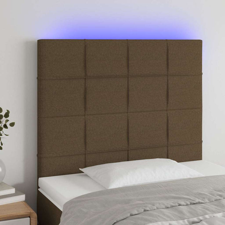 sengegavl med LED-lys 80x5x118/128 cm stof mørkebrun