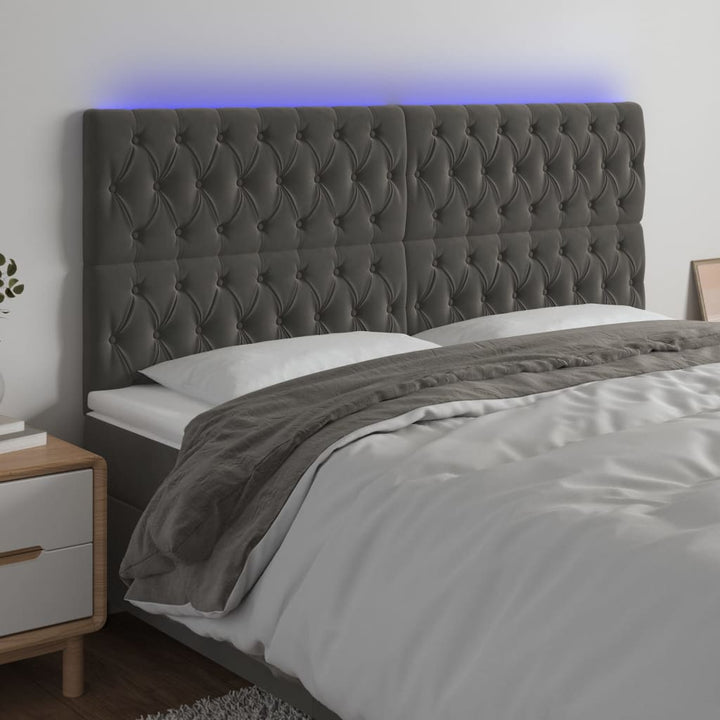 sengegavl med LED-lys 200x7x118/128 cm fløjl mørkegrå