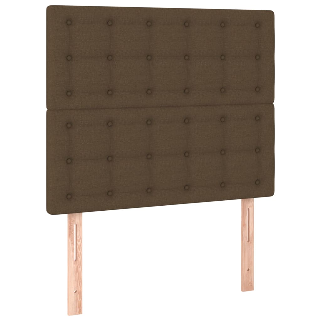 sengegavl med LED-lys 90x5x118/128 cm stof mørkebrun