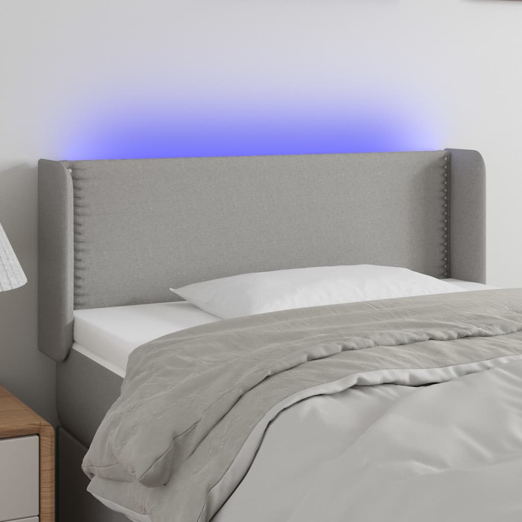 sengegavl med LED-lys 93x16x78/88 cm stof lysegrå