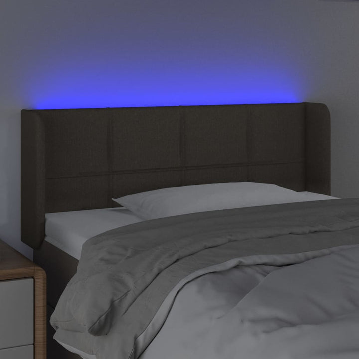 sengegavl med LED-lys 93x16x78/88 cm stof gråbrun