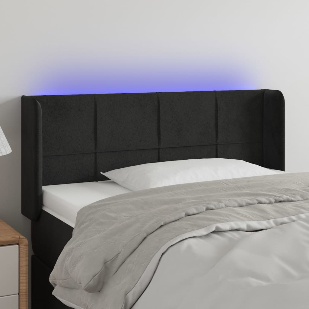 sengegavl med LED-lys 93x16x78/88 cm fløjl sort