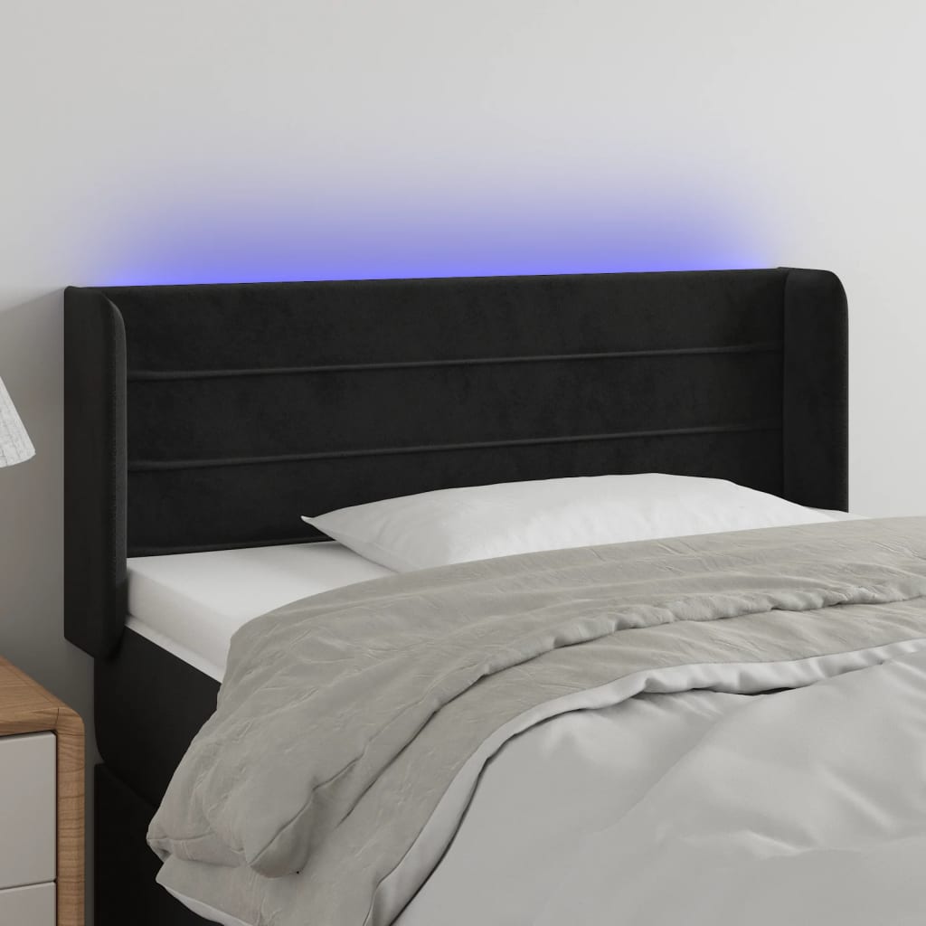 sengegavl med LED-lys 93x16x78/88 cm fløjl sort