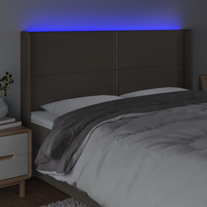 sengegavl med LED-lys 203x16x118/128 cm stof gråbrun