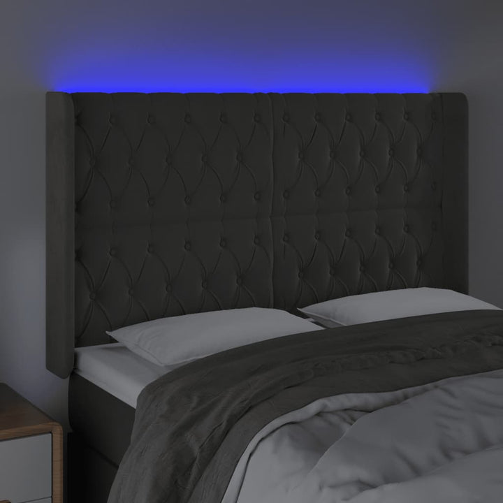 sengegavl med LED-lys 163x16x118/128 cm fløjl mørkegrå