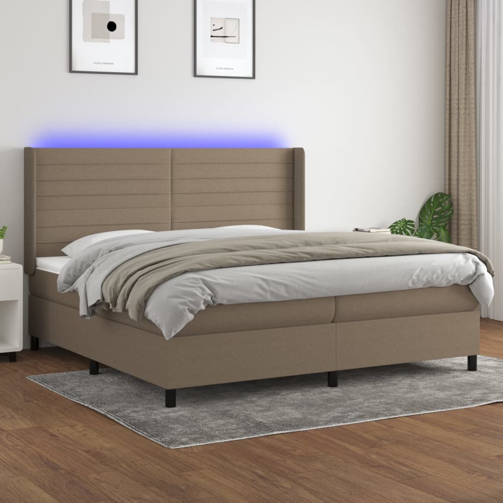 kontinentalseng med LED-lys 200x200 cm stof gråbrun