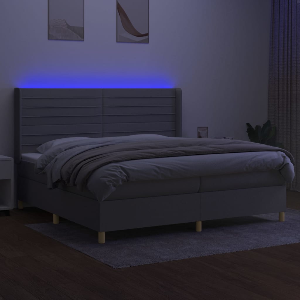 kontinentalseng med LED-lys 200x200 cm stof lysegrå