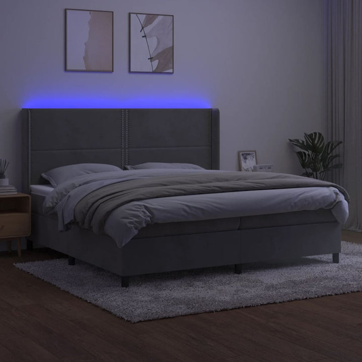 kontinentalseng med LED-lys 200x200 cm fløjl lysegrå