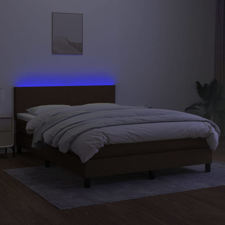 kontinentalseng med LED-lys 140x190 cm stof mørkebrun