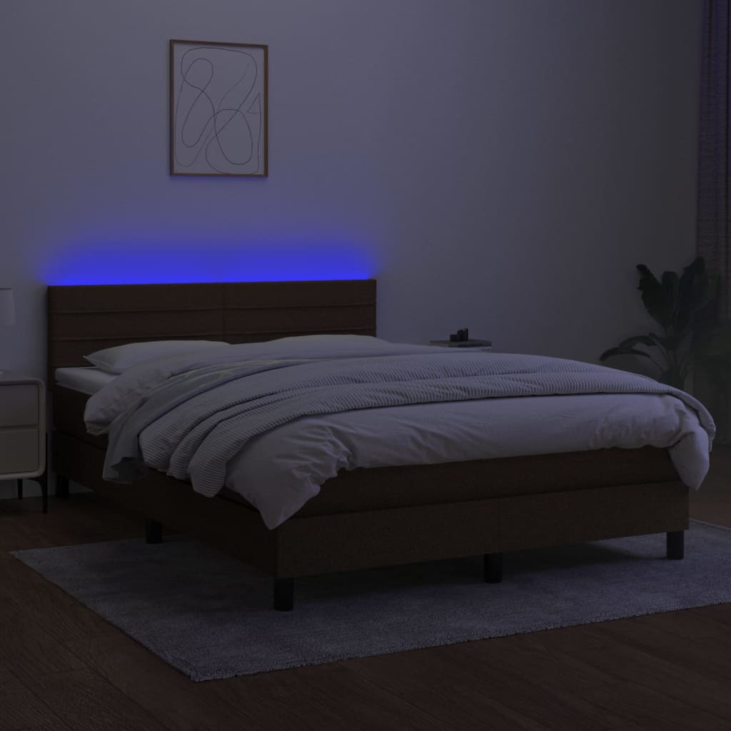 kontinentalseng med LED-lys 140x190 cm stof mørkebrun