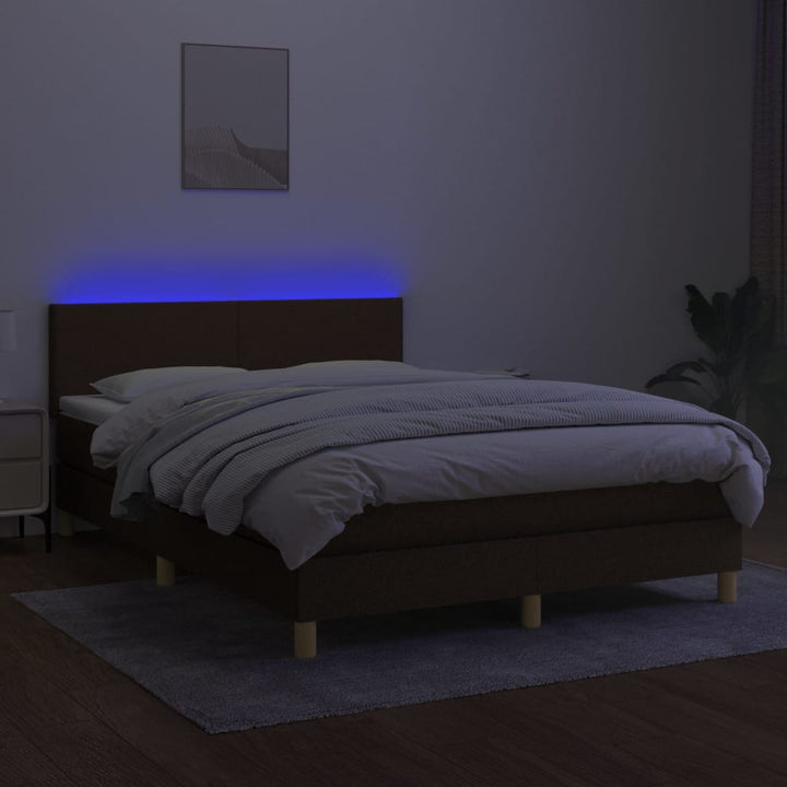 kontinentalseng med LED-lys 140x200 cm stof mørkebrun