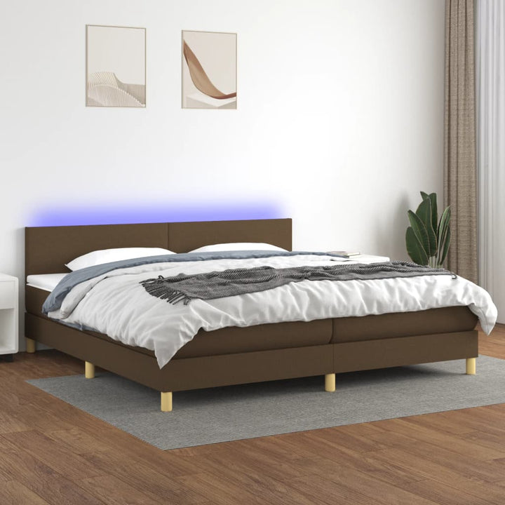 kontinentalseng med LED-lys 200x200 cm stof mørkebrun