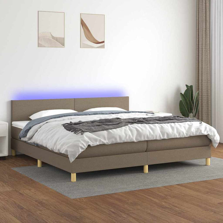 kontinentalseng med LED-lys 200x200 cm stof gråbrun