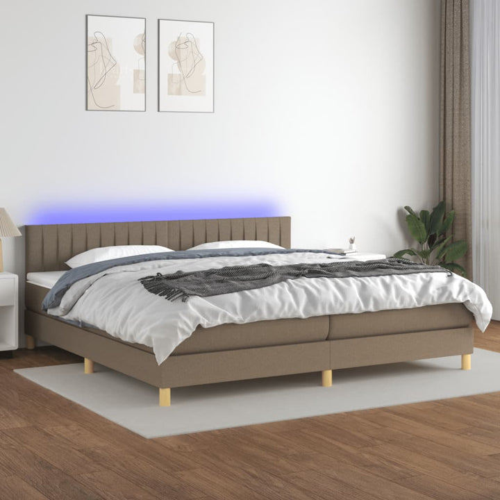 kontinentalseng med LED-lys 200x200 cm stof gråbrun