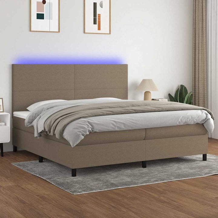 kontinentalseng med LED-lys 200x200 cm stof gråbrun
