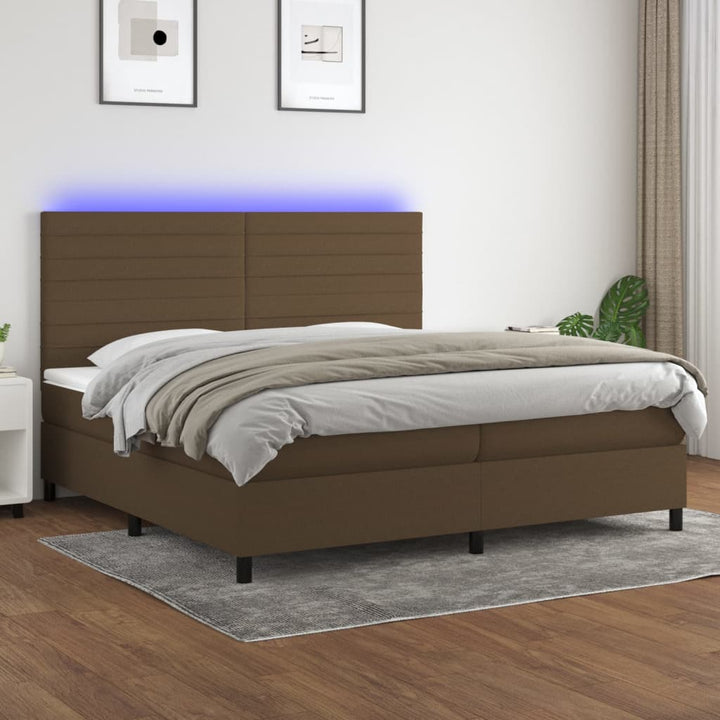 kontinentalseng med LED-lys 200x200 cm stof mørkebrun