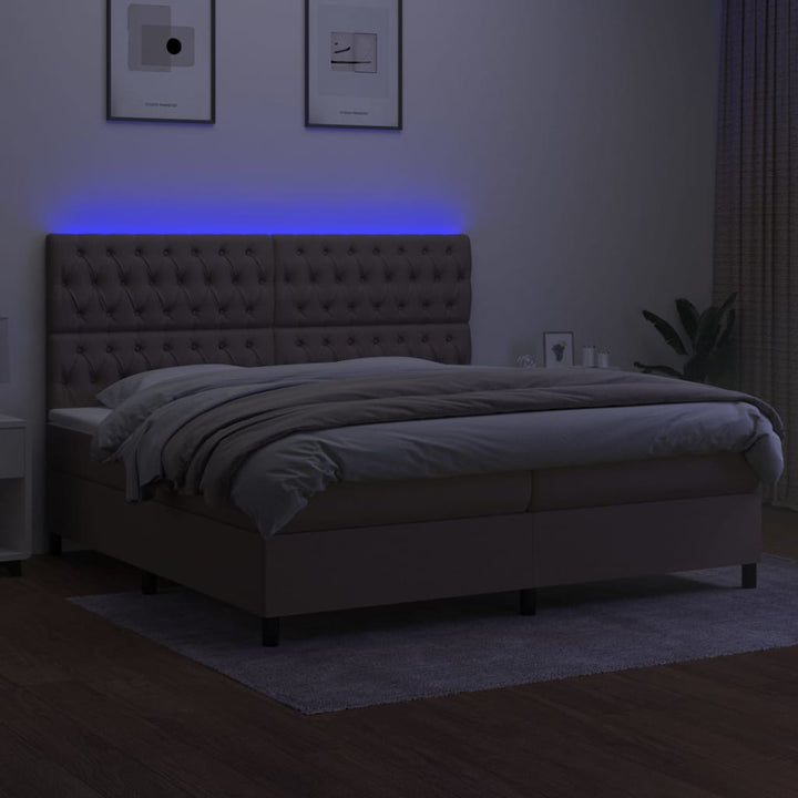 kontinentalseng med LED-lys 200x200 cm stof gråbrun