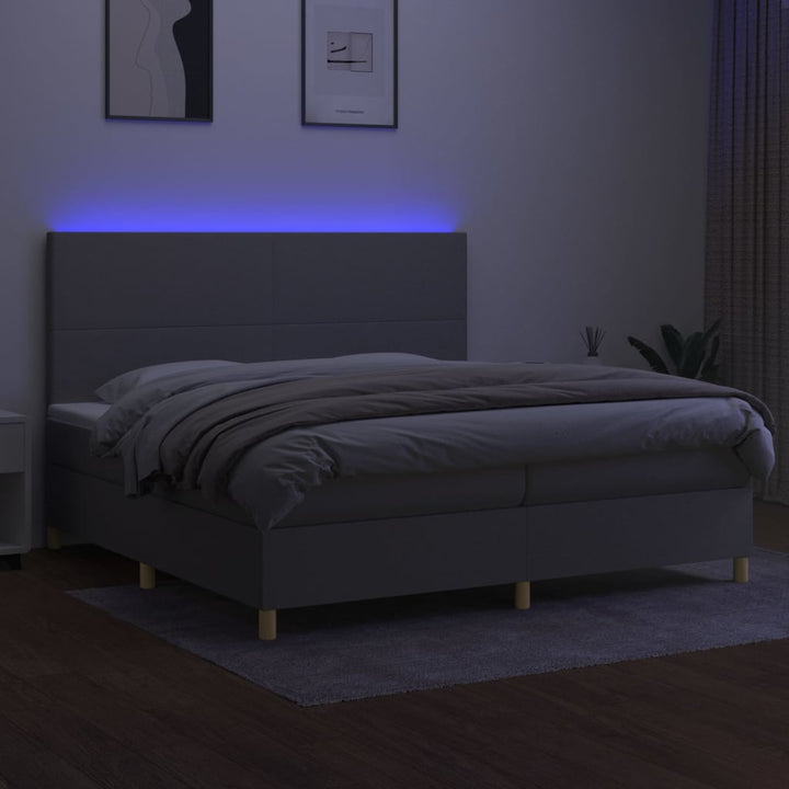 kontinentalseng med LED-lys 200x200 cm stof lysegrå