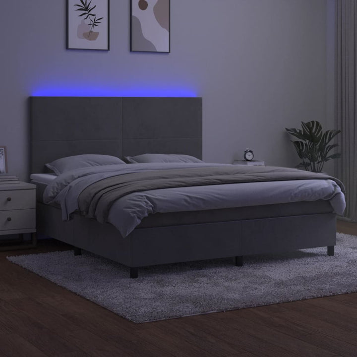 kontinentalseng med LED-lys 180x200 cm fløjl lysegrå