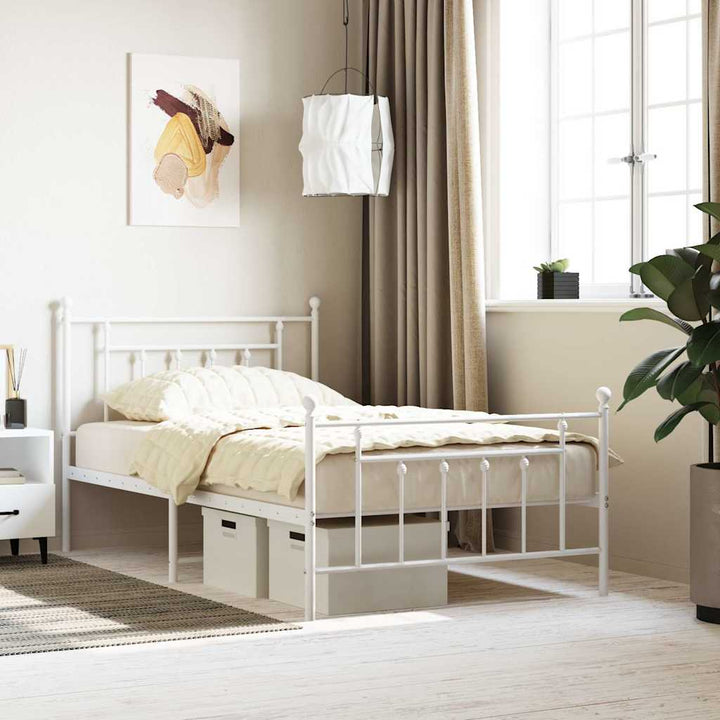 sengeramme med sengegavl og fodgærde 100x200 cm metal hvid