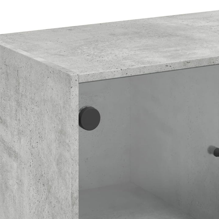 skab med glaslåger 68x37x75,5 cm betongrå
