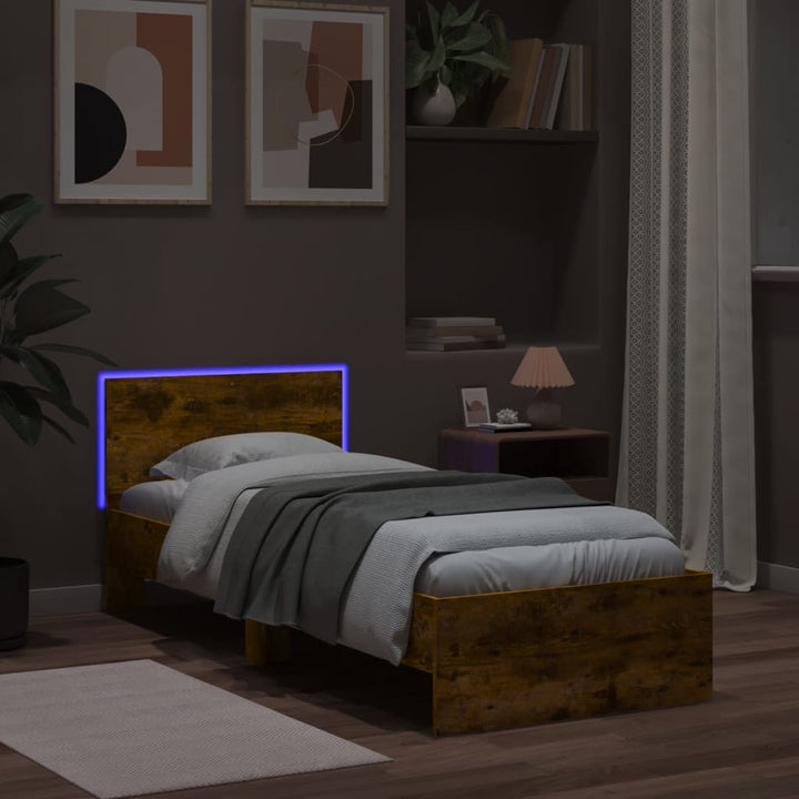 sengeramme med sengegavl og LED-lys 90x200 cm røget egetræ