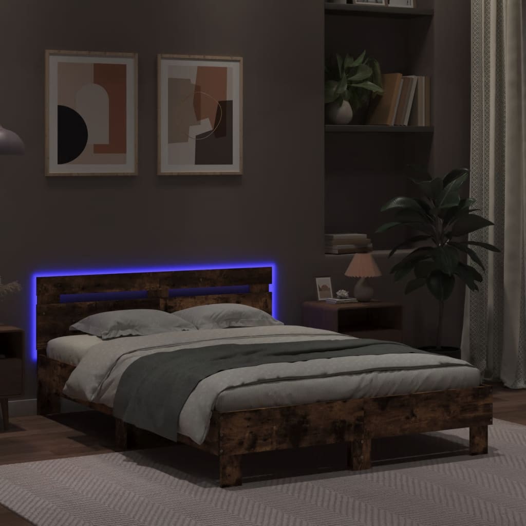 sengeramme med sengegavl og LED-lys 135x190 cm røget egetræ