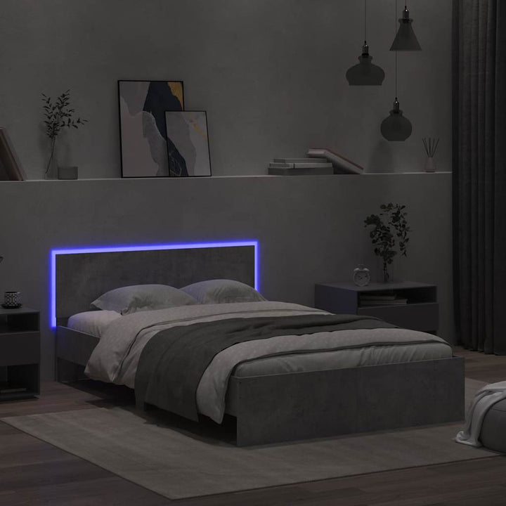 sengeramme med sengegavl og LED-lys 135x190 cm betongrå