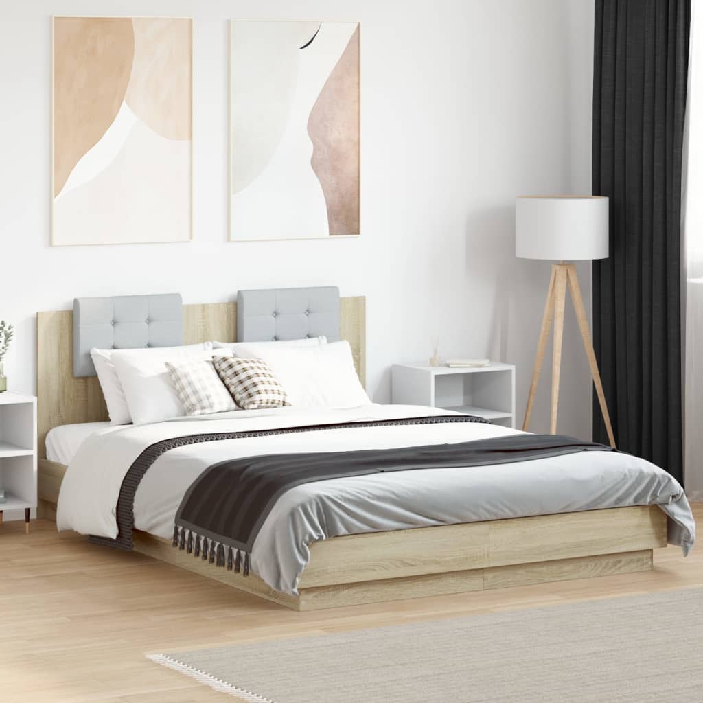 sengeramme med sengegavl og LED-lys 140x200 cm sonoma-eg