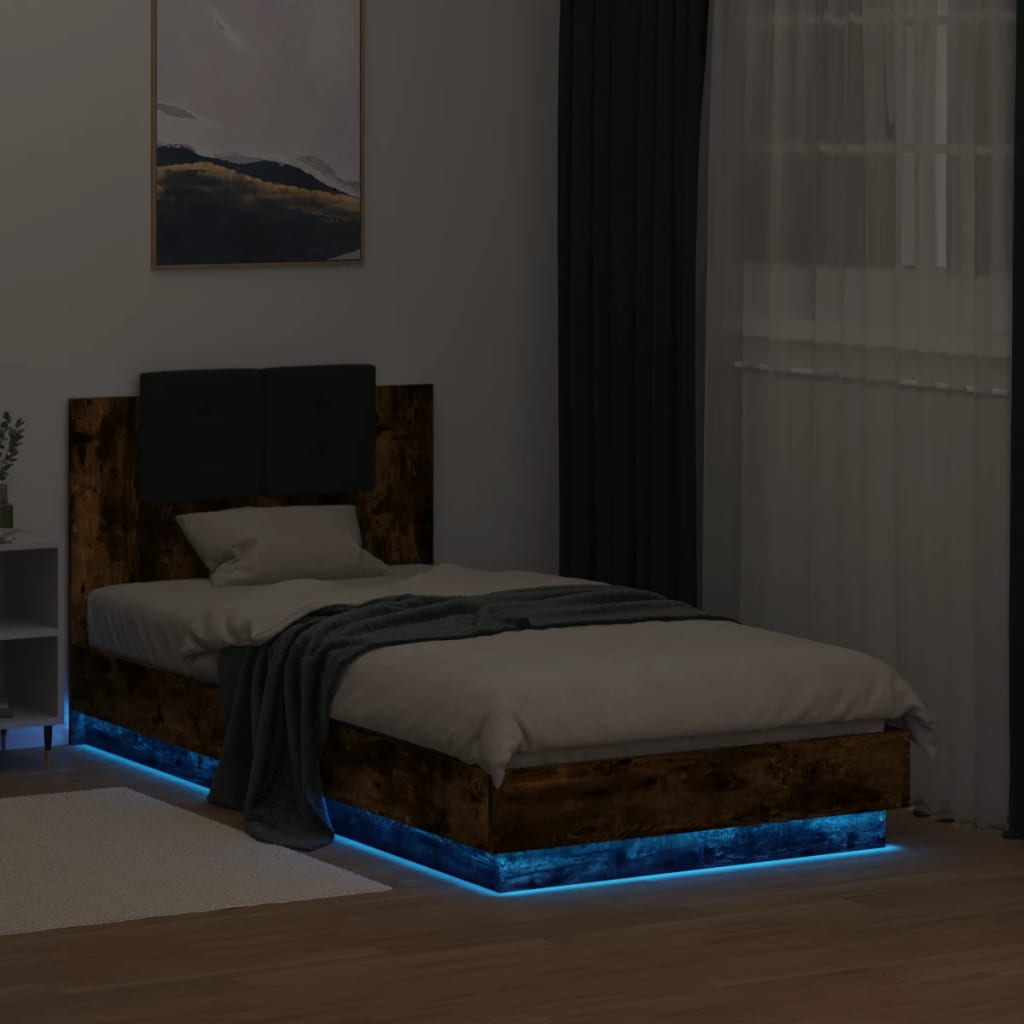 sengeramme med sengegavl og LED-lys 90x190 cm røget egetræ
