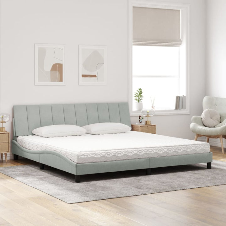 seng med madras Hanko 200x200 cm velour lysegrå