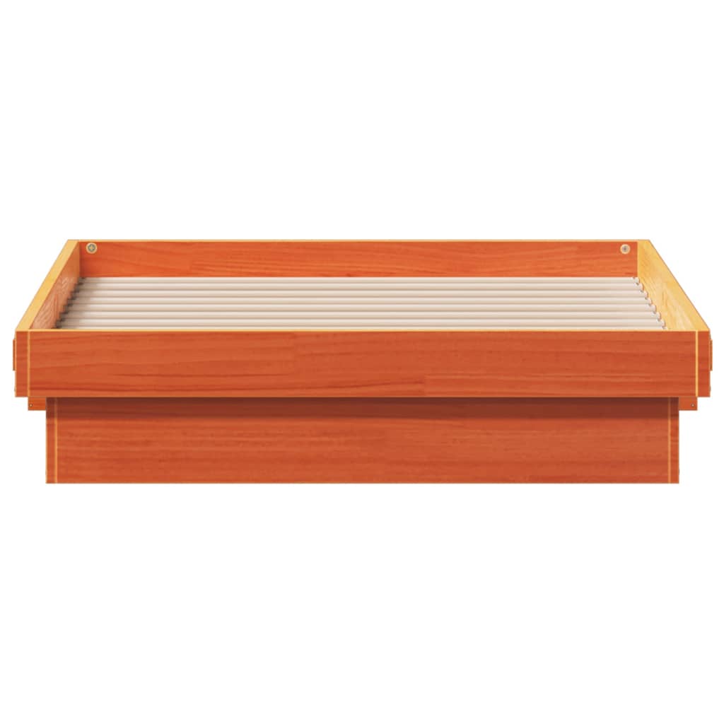 sengeramme med LED-lys 90x190 cm massivt fyrretræ gyldenbrun