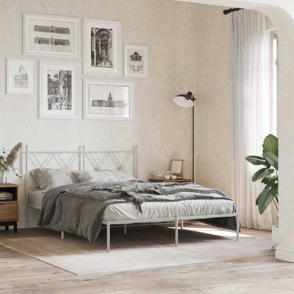 sengeramme med sengegavl 140x200 cm metal hvid