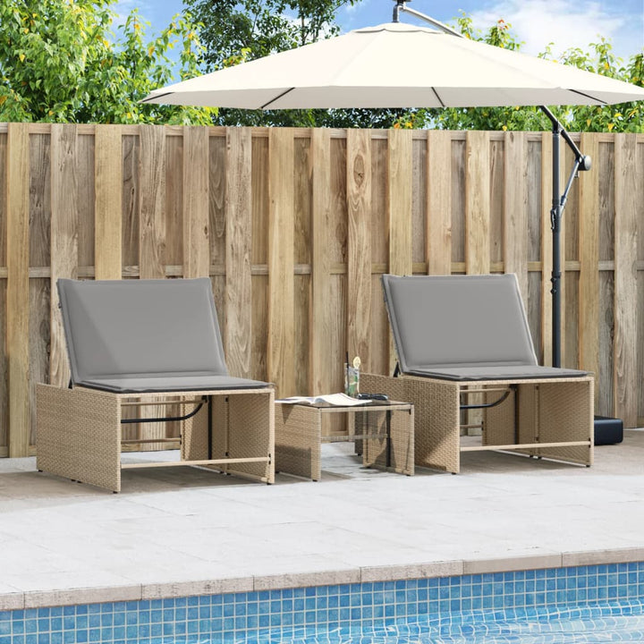 liggestole 2 stk. med bord beige polyrattan