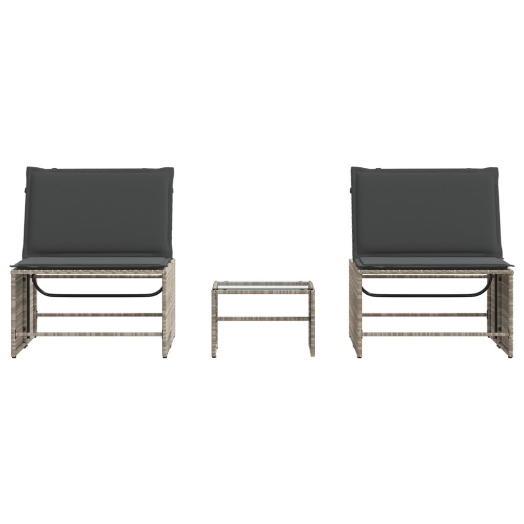 liggestole 2 stk. med bord lysegrå polyrattan