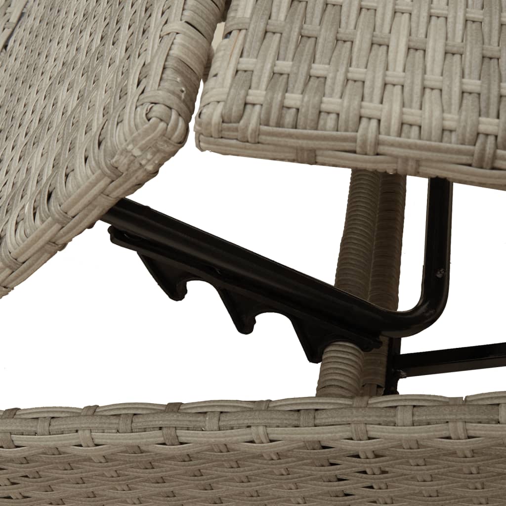 liggestole 2 stk. med bord polyrattan lysegrå