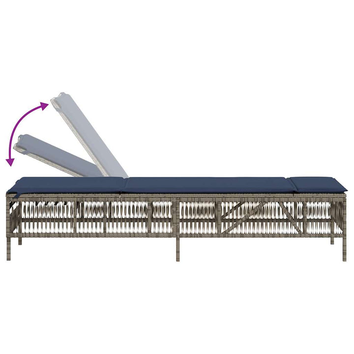 liggestole 2 stk. med bord grå polyrattan