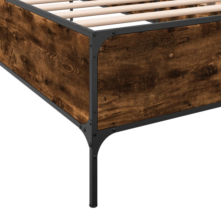 sengeramme 90x200 cm konstrueret træ og metal røget eg