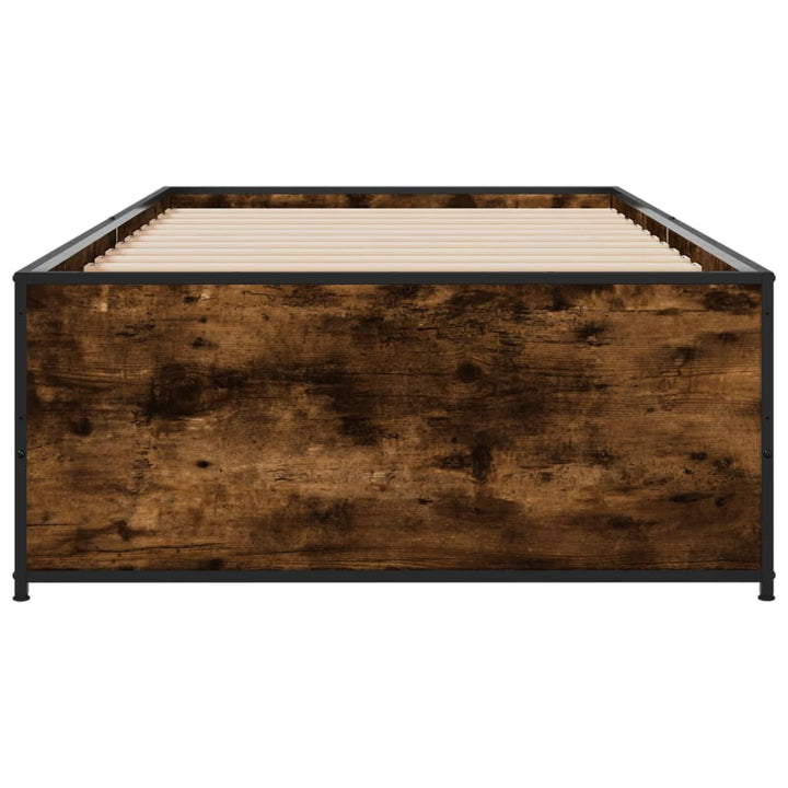 sengeramme 75x190 cm konstrueret træ og metal røget eg